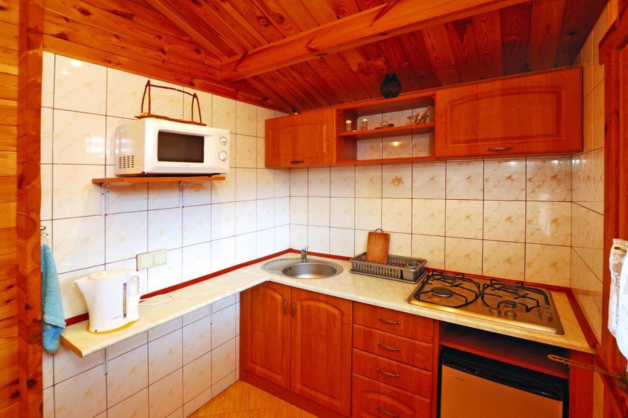 Holiday Home Close To The Lake Shore, Dabrowica Dabrowica  Kültér fotó