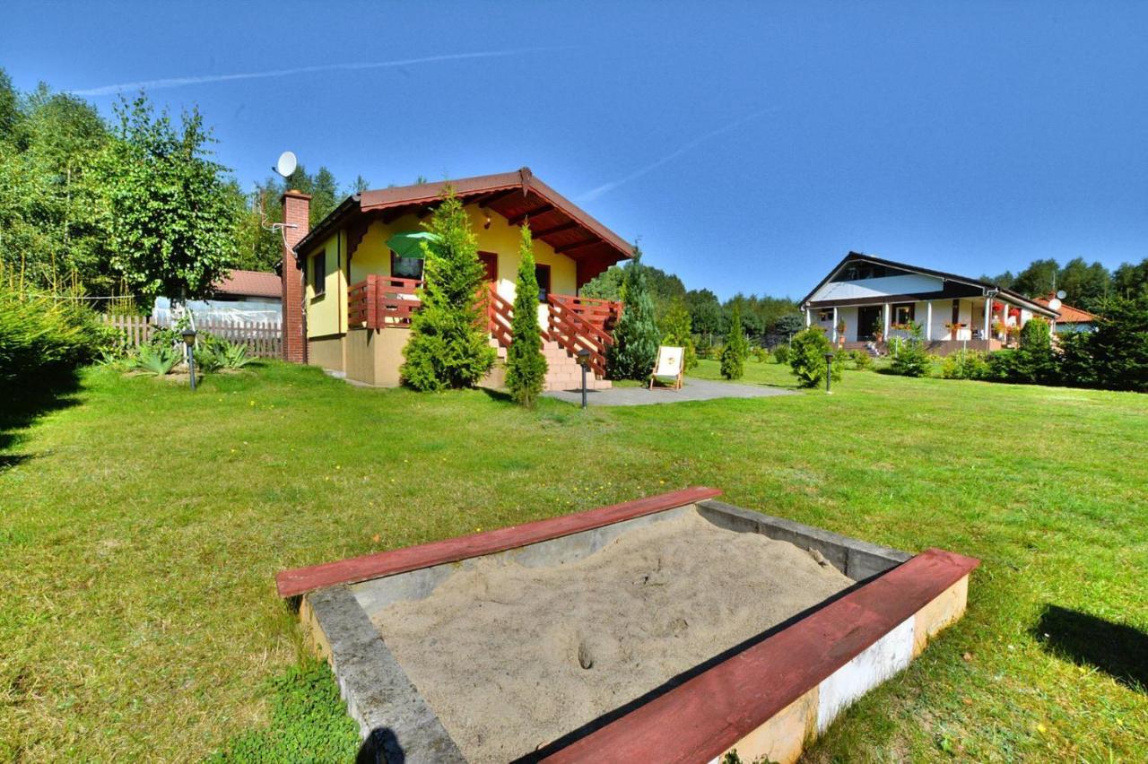Holiday Home Close To The Lake Shore, Dabrowica Dabrowica  Kültér fotó